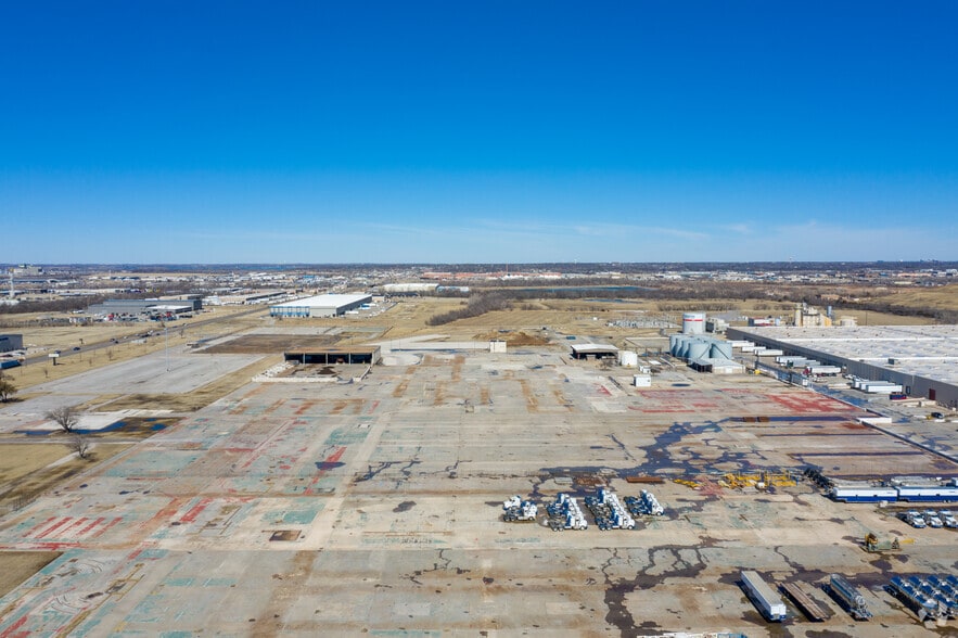 More Photos Of 7501 SW 29th St, Oklahoma City Distribution For Lease