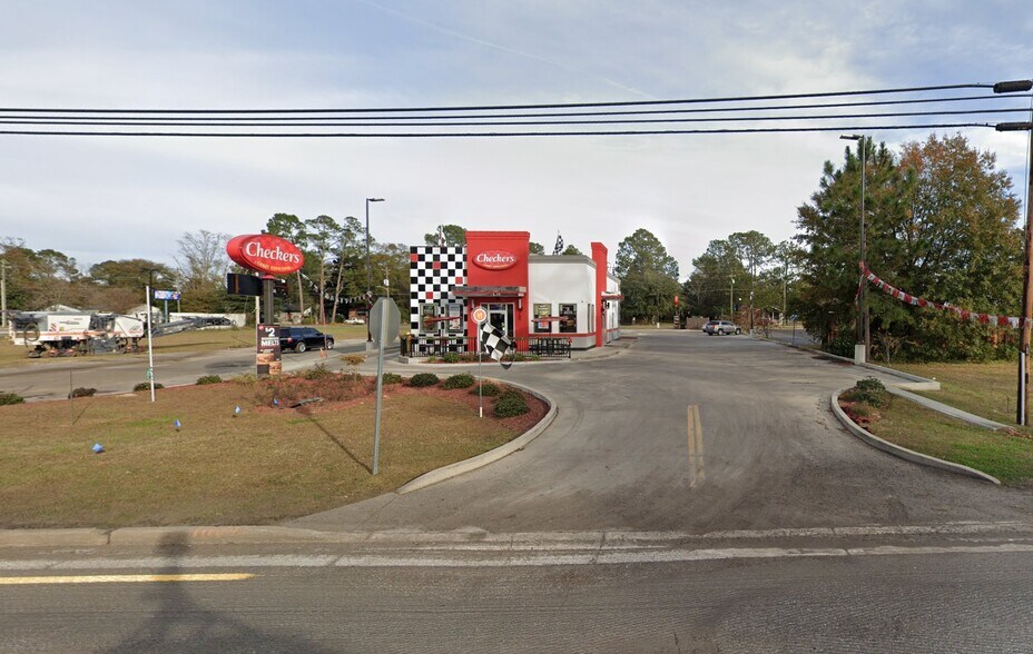 More Photos Of 1100 Peterson Ave S, Douglas Restaurant For Lease