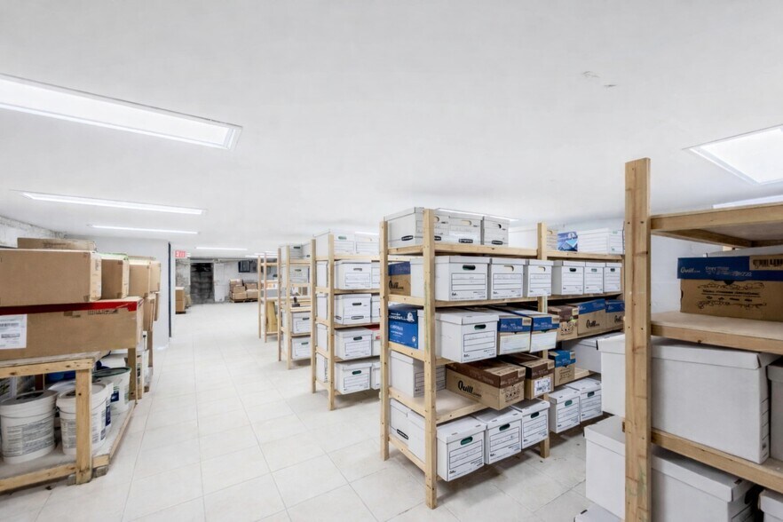 More Photos Of 14610 Rockaway Blvd, Jamaica Office For Sale