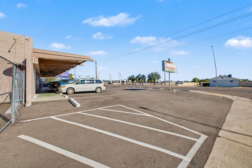 More Photos Of 1704 N Country Club Dr, Mesa Restaurant For Sale