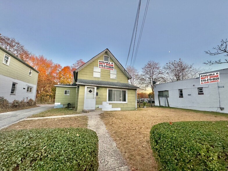 More Photos Of 241-267 Albany Ave, Amityville Land For Sale