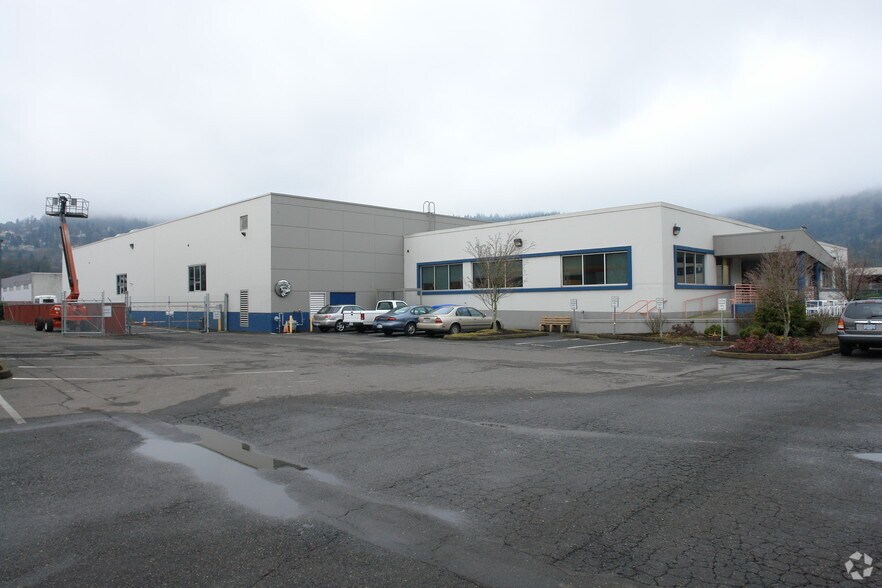 More Photos Of 2800-2870 NW 29th Ave, Portland Warehouse For Lease