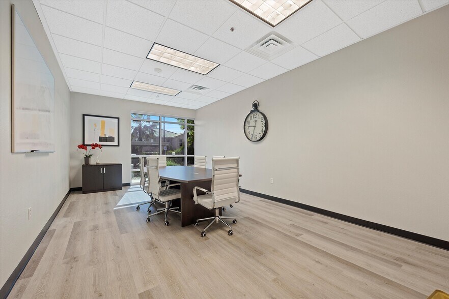 More Photos Of 4130 N Martin Luther King Blvd, North Las Vegas Office For Sale