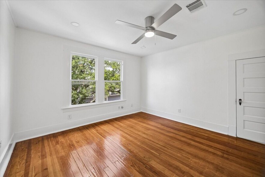 More Photos Of 1229 Heights Blvd, Houston Loft Creative Space For Lease