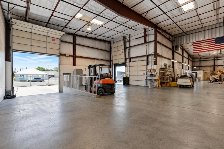 More Photos Of 402 Arthur St, Caldwell Warehouse For Lease
