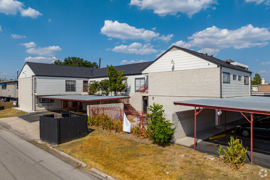 Primary Photo Of 3274 Branard St, Houston Apartments For Sale