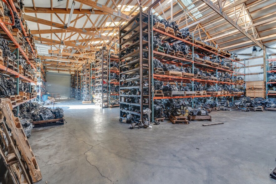 More Photos Of 116 Old Thomas Bridge Rd, Bluff City Warehouse For Lease