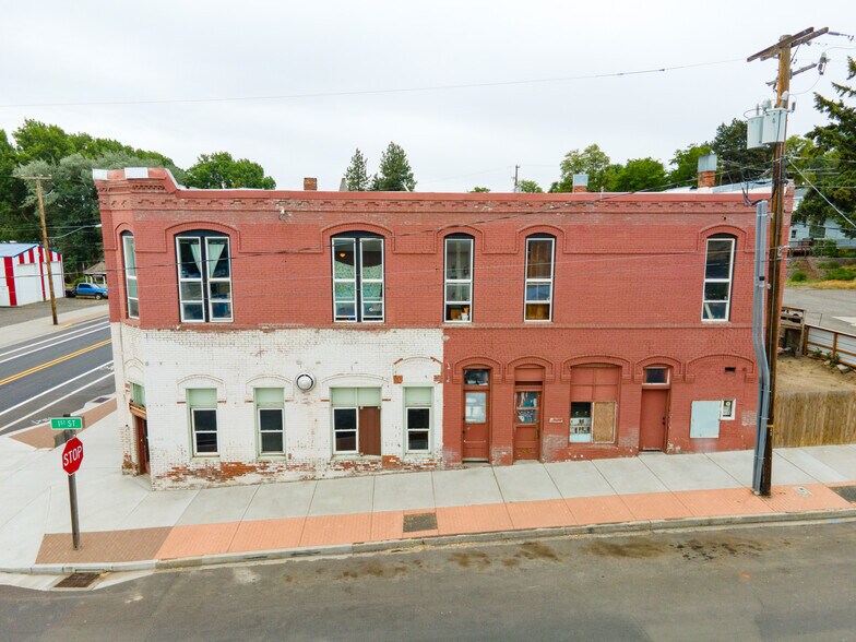 More Photos Of 100 Main St, Moro Specialty For Sale
