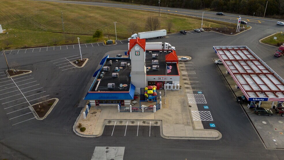 More Photos Of 10937 N Valley Pike, Broadway Restaurant For Lease