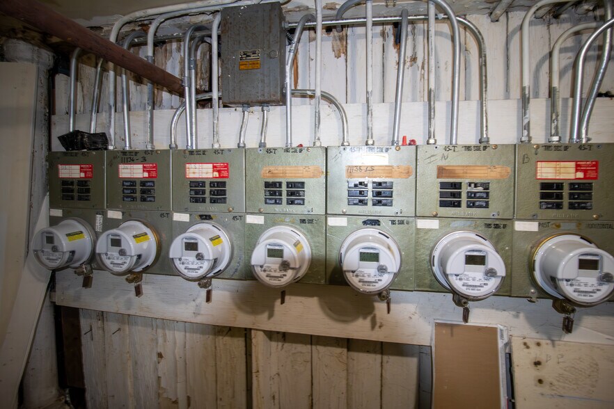 More Photos Of 11136 S Vernon Ave, Chicago Apartments For Sale