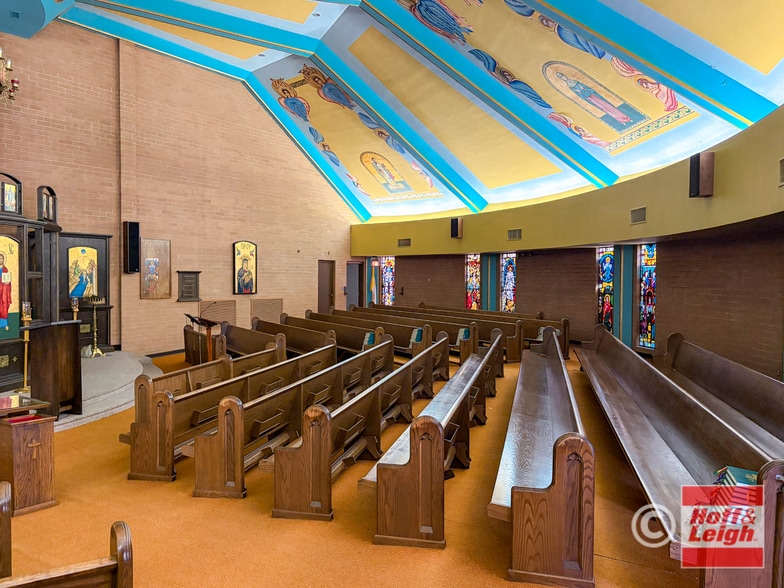 More Photos Of 2711 W 40th St, Lorain Religious Facility For Sale