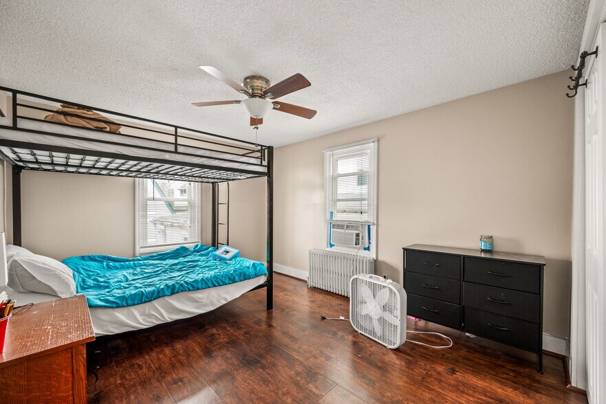 More Photos Of 217 White Ave, Linwood Apartments For Sale