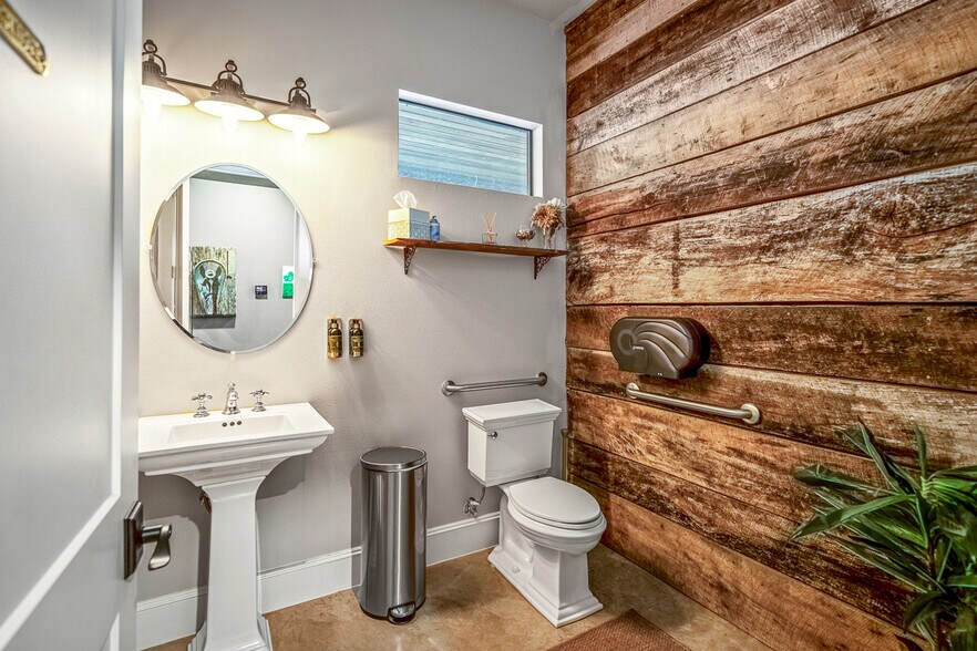 More Photos Of 3603 FM 1725 Rd, Willis Lodge Meeting Hall For Sale