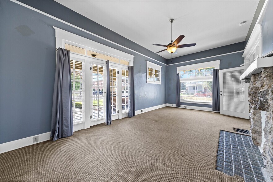 More Photos Of 1701 F St, Bakersfield Loft Creative Space For Lease