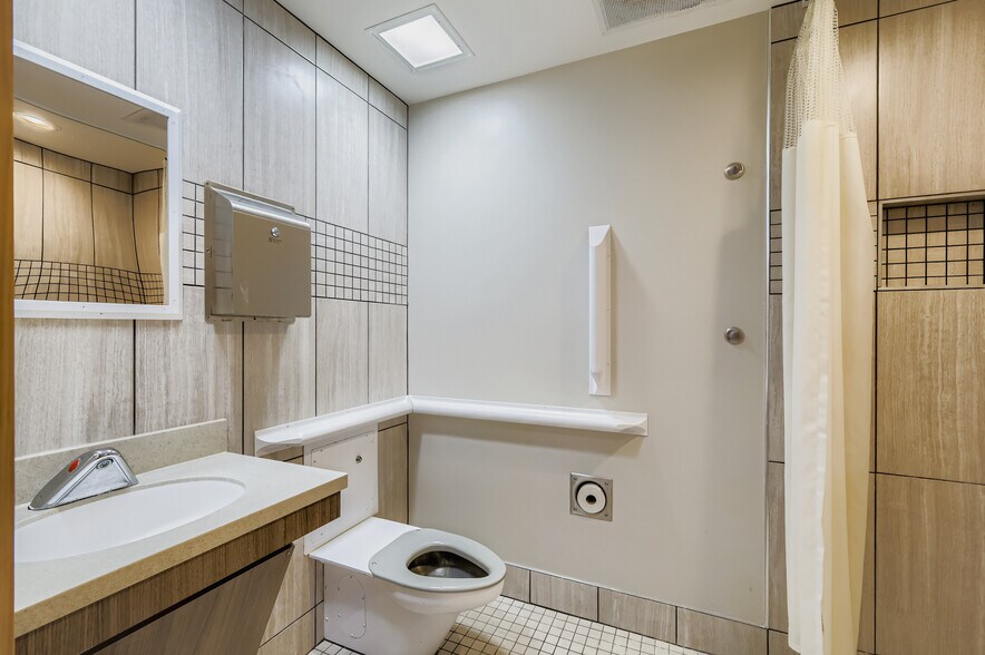 More Photos Of 40 Timberline Dr, Lemont Rehabilitation Center For Sale