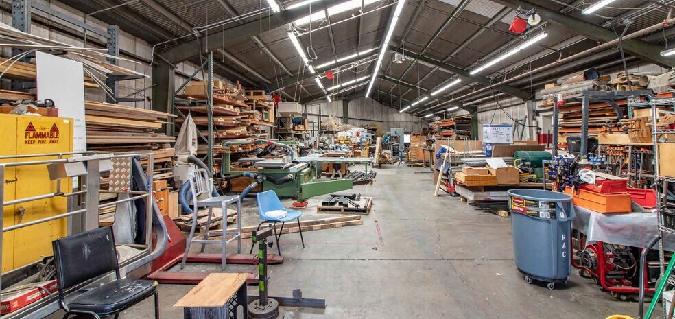 More Photos Of 2940-2944 Denby Ave, Los Angeles Warehouse For Sale