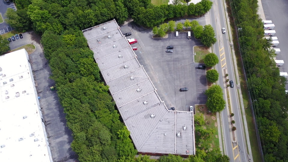 More Photos Of 5292 Oakdale Rd SE, Smyrna Showroom For Lease
