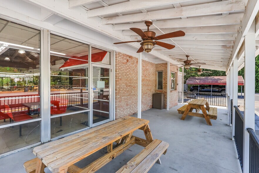 More Photos Of 500 Buff Blvd, Summerton General Retail For Sale