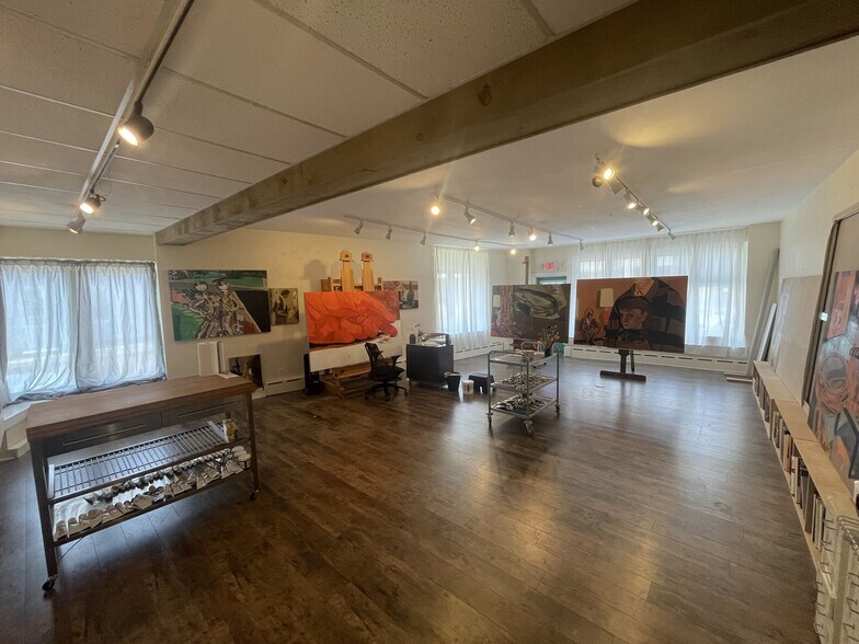 More Photos Of 16-22 N Main St, Ambler Light Manufacturing For Sale