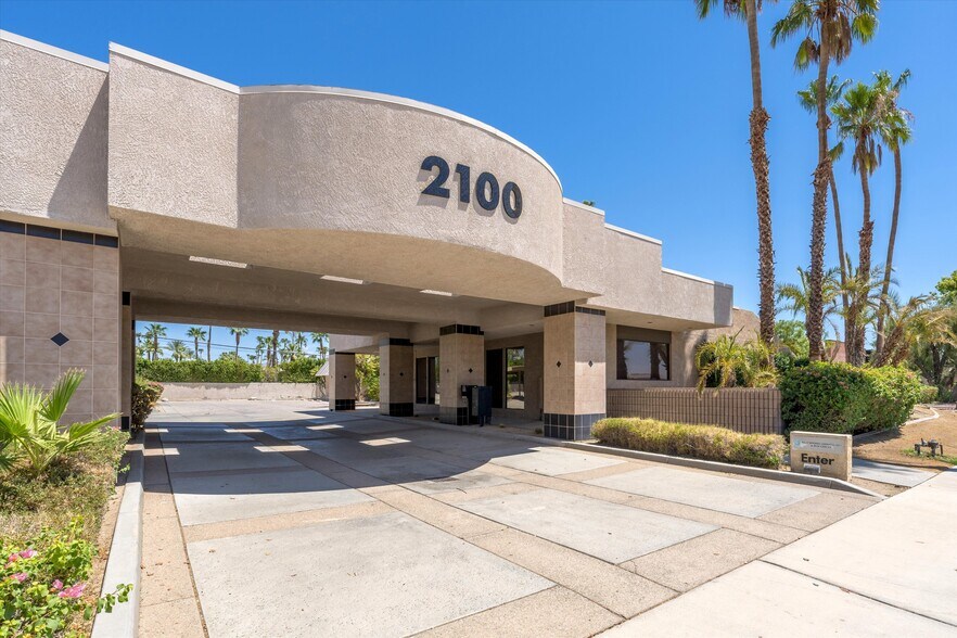 More Photos Of 2100 E Tahquitz Canyon Way, Palm Springs Medical For Lease