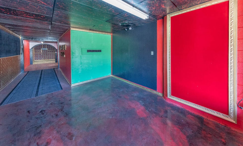 More Photos Of 1607-1609 University Ave, Lubbock Freestanding For Lease
