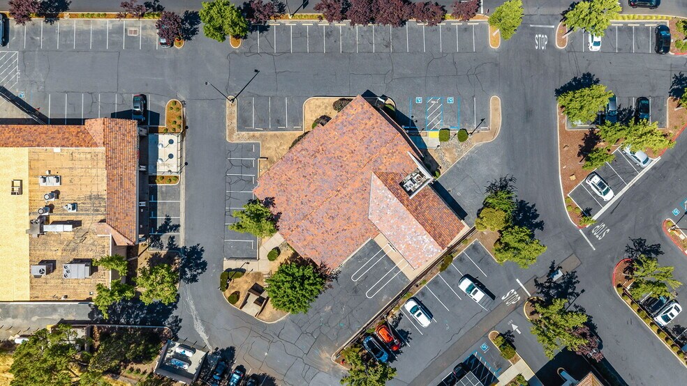 More Photos Of 3970 Missouri Flat Rd, Placerville Bank For Lease