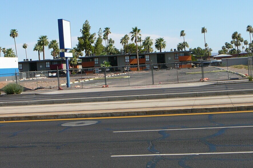 More Photos Of 1521 W Camelback Rd, Phoenix Land For Lease