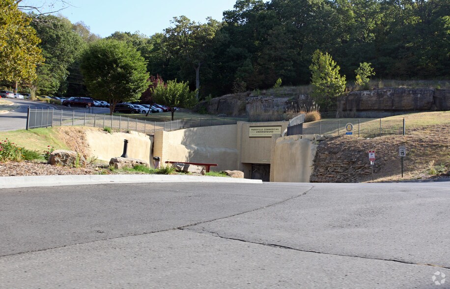 Primary Photo Of 8500 NW River Park Dr, Parkville Warehouse For Lease