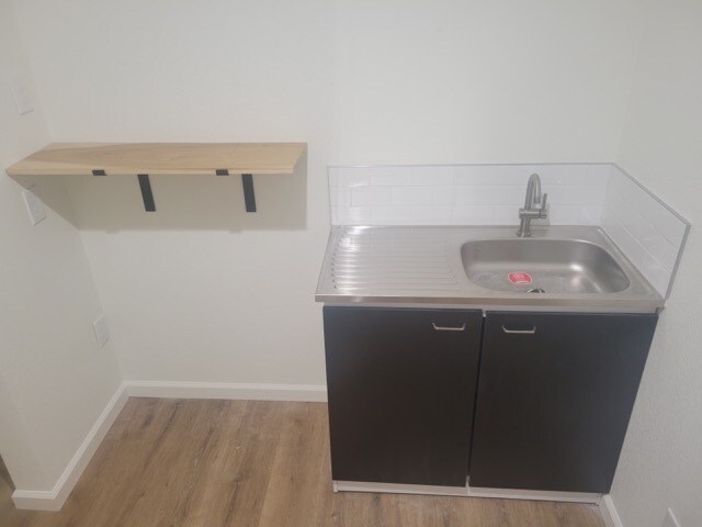 More Photos Of 323 E San Joaquin Ave, Tulare Office Residential For Lease