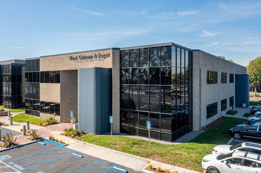 More Photos Of 15901 Red Hill Ave, Tustin Office For Sale