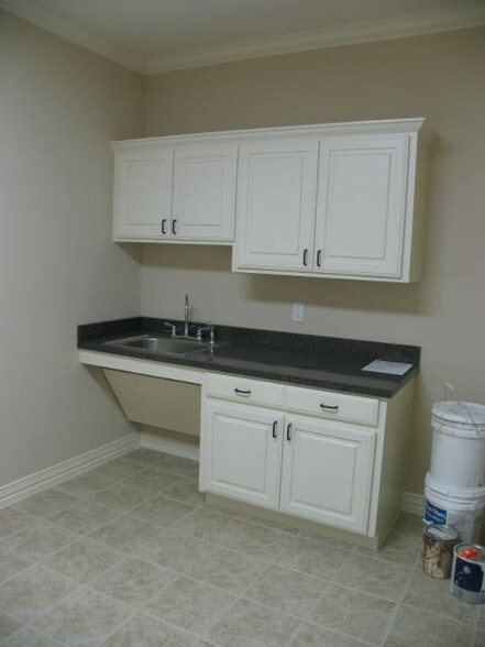 More Photos Of 7167 Colleyville Blvd, Colleyville Medical For Sale