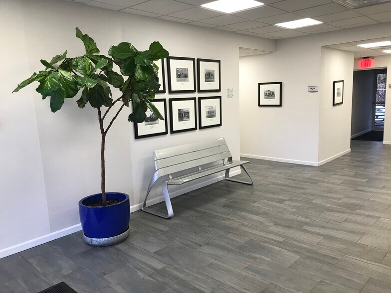 More Photos Of 333 Glen Head Rd, Old Brookville Office For Lease