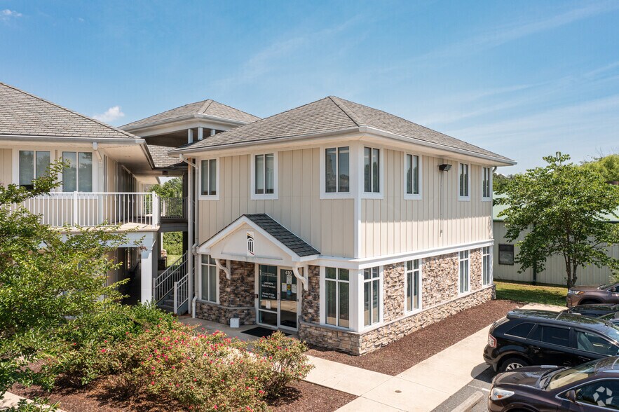 Primary Photo Of 8221 Teal Dr, Easton Office For Lease