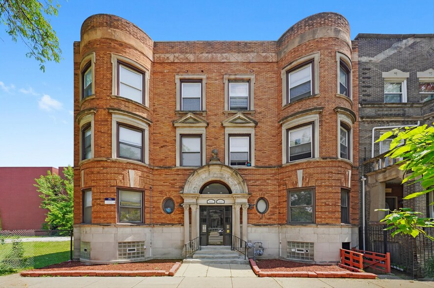 Primary Photo Of 4317 S Michigan Ave, Chicago Apartments For Sale