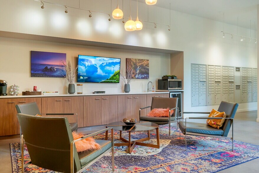 More Photos Of 12345 NE 115TH Pl, Kirkland Apartments For Lease