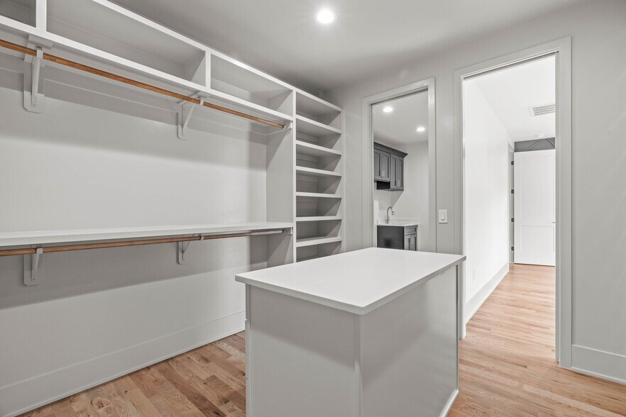 More Photos Of , Raleigh Multifamily For Sale