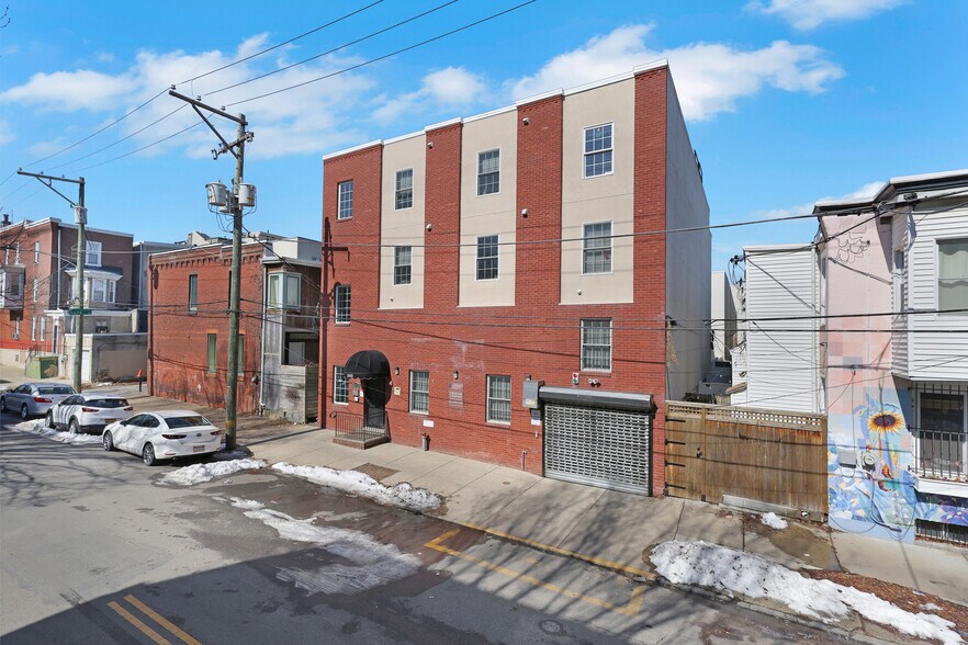 Primary Photo Of 3105 Hamilton St, Philadelphia Apartments For Sale