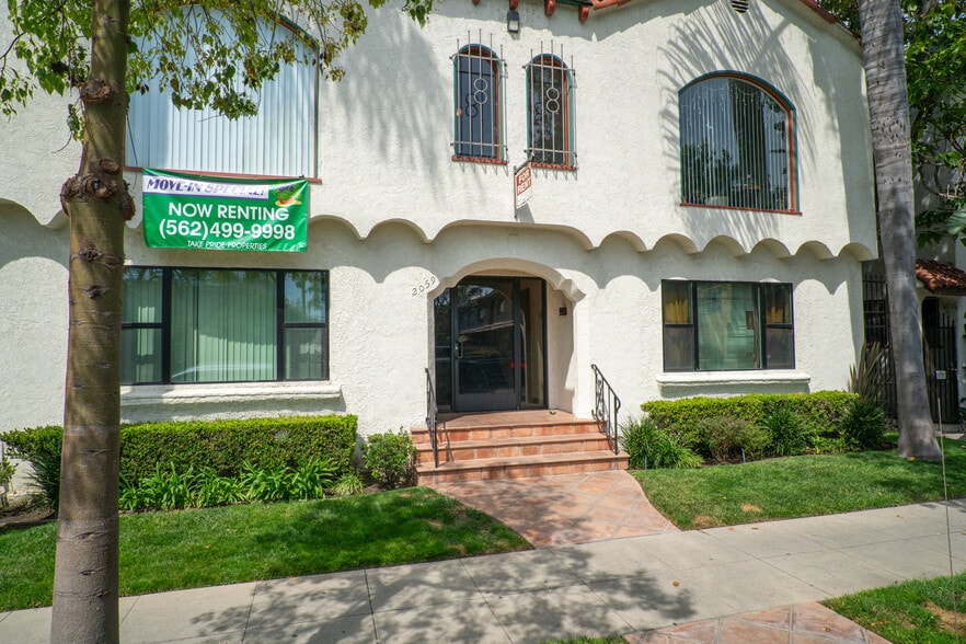 More Photos Of 2059 Cedar Ave, Long Beach Apartments For Sale