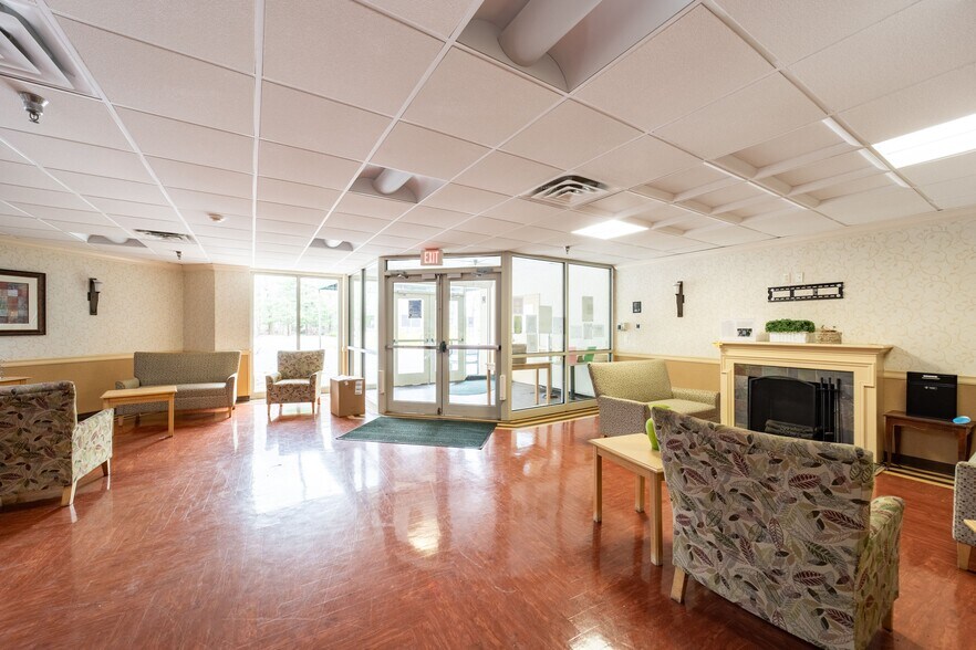 More Photos Of 728 Bunn Dr, Princeton Skilled Nursing Facility For Sale