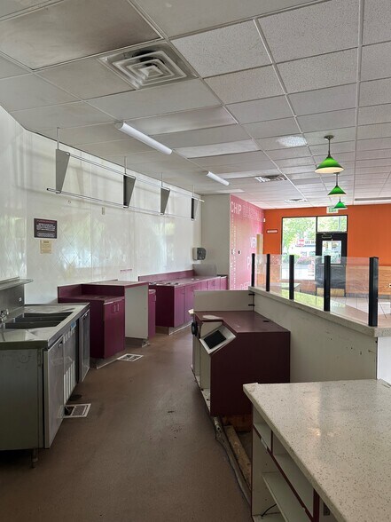 More Photos Of 241 W East Ave, Chico Unknown For Lease