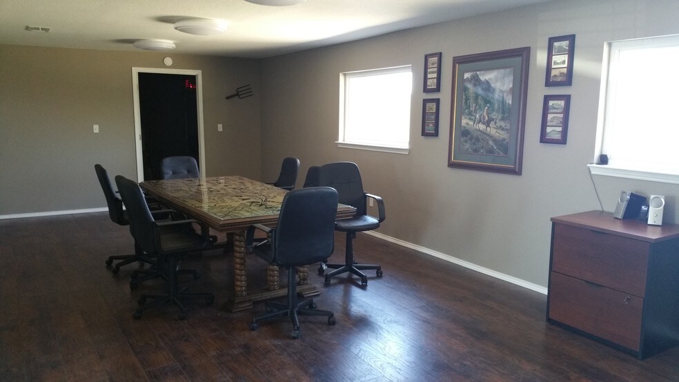 More Photos Of 10502 Mineral Wells Hwy, Weatherford Restaurant For Sale