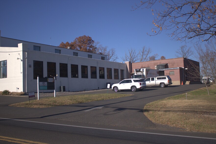 Primary Photo Of 857-859 Main St, Harleysville Manufacturing For Lease