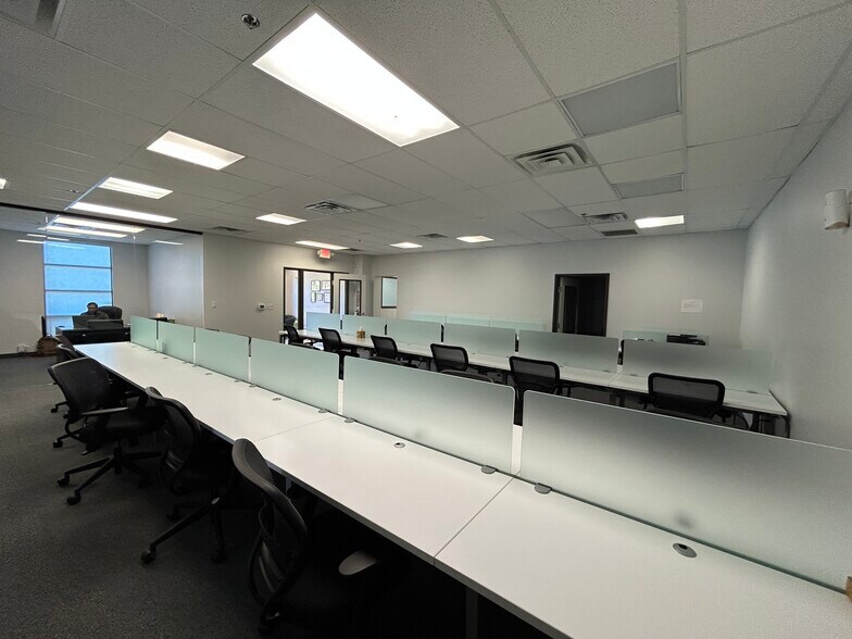 More Photos Of 4700 Dexter Dr, Plano Medical For Lease