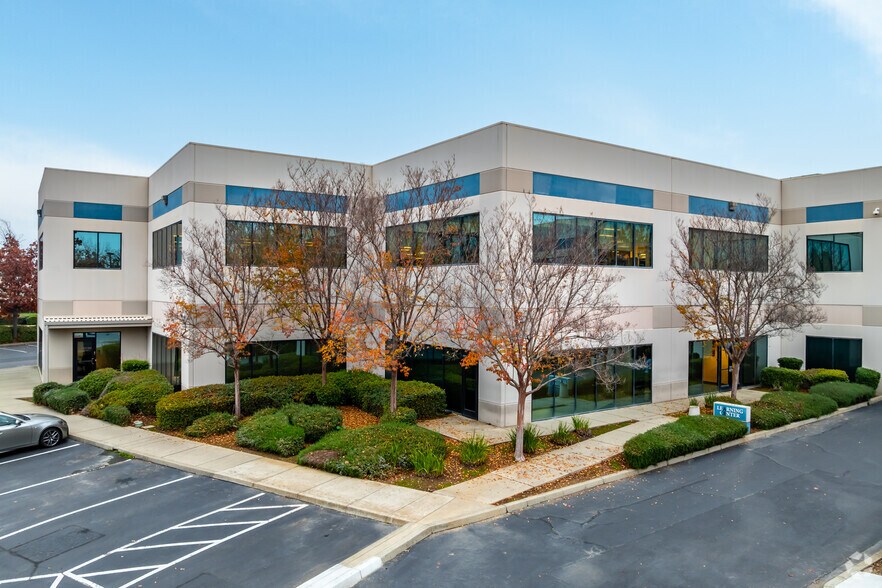 More Photos Of 10000 Goethe Rd, Sacramento Office For Sale