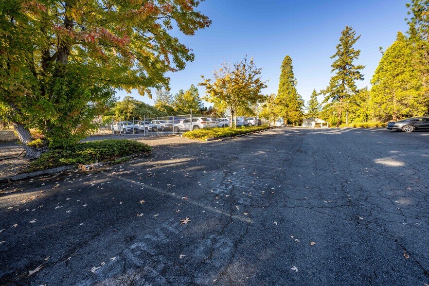 More Photos Of , Grants Pass Unknown For Sale