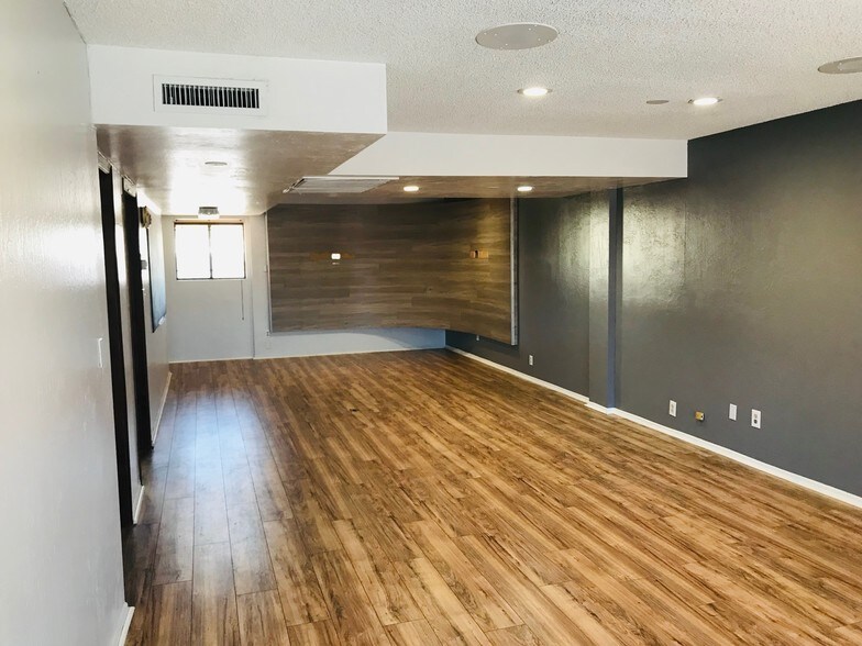 More Photos Of 3335 N 16th St, Phoenix Loft Creative Space For Lease