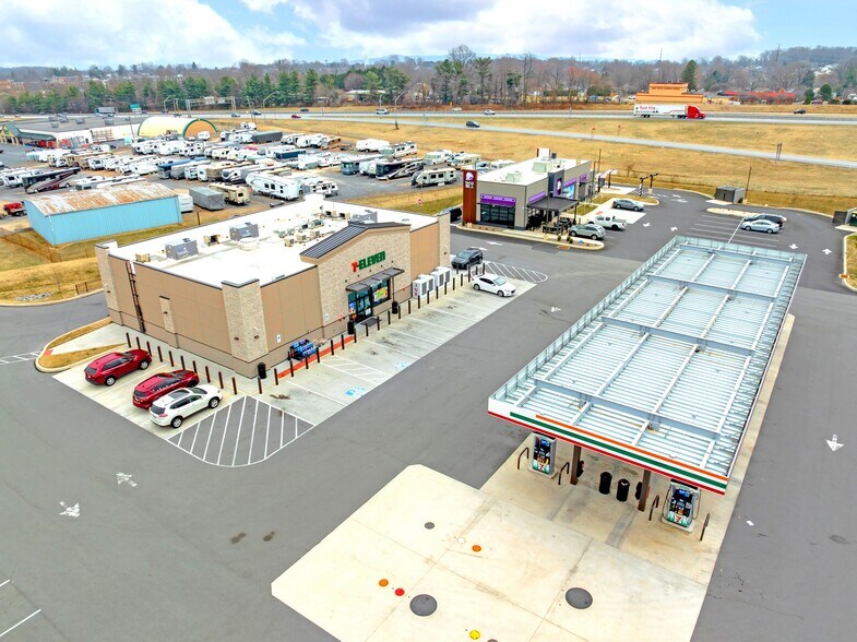 More Photos Of 147 Gettysburg Pike, Mechanicsburg Service Station For Sale