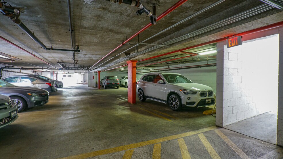 More Photos Of 427 Lincoln Ave, Glendale Apartments For Sale