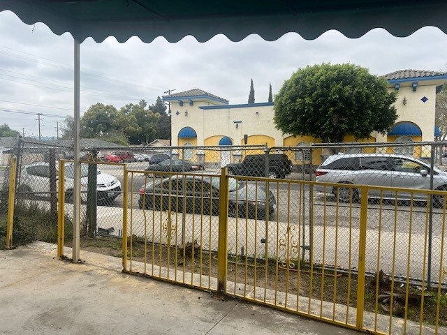 More Photos Of 604 E Mission Blvd, Pomona Fast Food For Sale