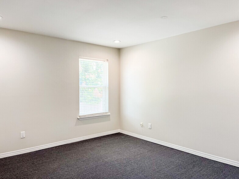 More Photos Of 5917 jones creek Rd, Baton Rouge Office For Lease